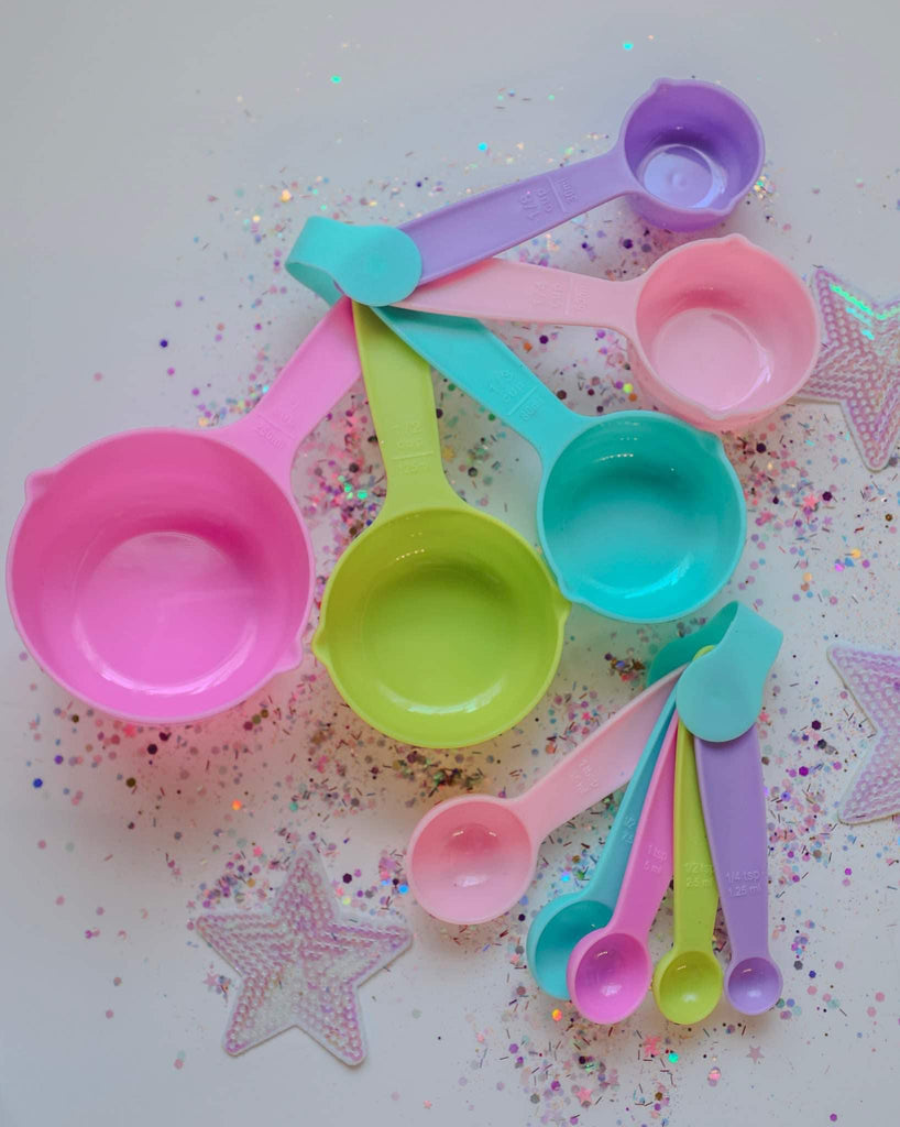 Measuring Cups + Spoons